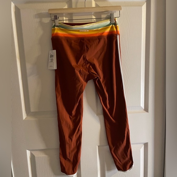 Rip Curl Trippin Run Swim Surf  Collection Tank and Legging Set /Size S /Maroon - Picture 14 of 16